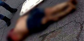 Hallan a hombre maniatado y asesinado frente al panteón de Apatzingán