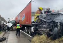 #VIDEO // Trágico regreso a casa: Padre de familia muere tras choque múltiple contra tráileres en Coahuila