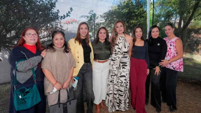 Gladyz-Butanda-teje-alianzas-con-emprendedoras