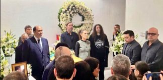 #VIDEO // Sheinbaum despide a Cuauhtémoc Cárdenas en el Panteón Francés; encabeza guardia de honor