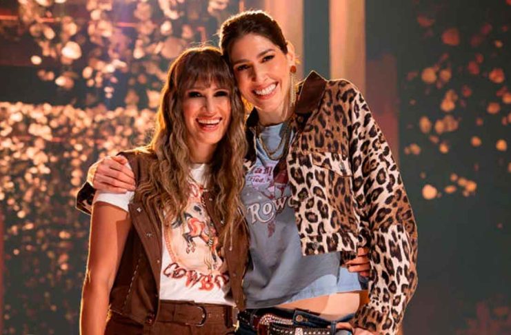 Hanna de Ha*Ash y su pequeña hija deslumbran con adorables atuendos en los Billboard