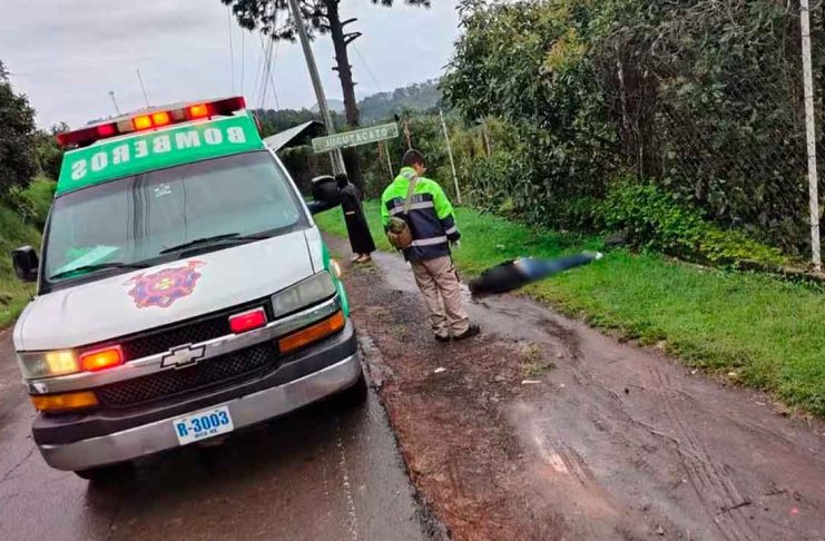 Hombre ejecutado a tiros es localizado en la carretera Jucutacato-Cutzato, en Uruapan