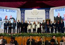 Entrega UMSNH últimos Doctorados Honoris Causa del rectorado de Yarabí Ávila