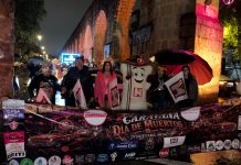Más de 200 vehículos participaron en la séptima edición de la caravana del día de muertos