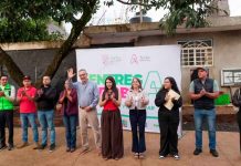 Inaugura Yohana Mendoza nueva calle en la colonia La Escondida en Ario de Rosales