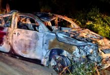 Los dos cadáveres calcinados en Salvador Escalante estaban dentro de un vehículo