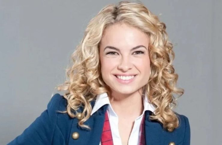 Luto en Brasil: de qué murió Lua Blanco, la icónica actriz de Rebelde La actriz y cantante brasileña Lua Blanco, famosa por interpretar a Roberta Messi en la telenovela Rebelde Brasil.