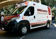 Salvar vidas es acercar la salud a nuestras comunidades: Julio Arreola acompaña entrega de ambulancias