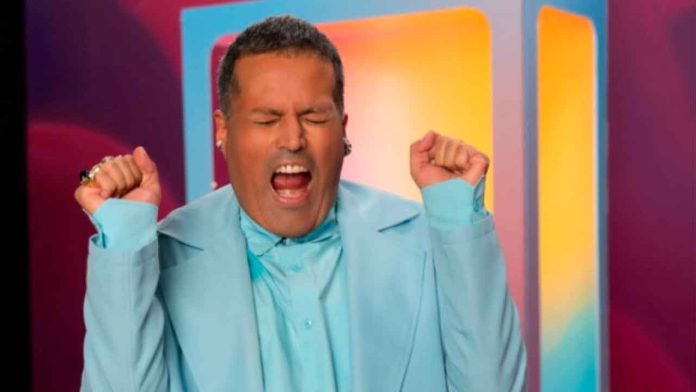 aldo-rendon-empuja-mujer-televisa-polemica El estilista Aldo Rendón captado por la prensa tras la reciente controversia por presuntamente empujar a una mujer afuera de Televisa.