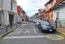 Empistolados balean a un joven frente a su casa, en el Barrio de San Juan Quemado Fuerte movilización policial tras el ataque a balazos contra un joven en el Barrio de San Juan Quemado en Uruapan.