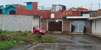 #VIDEO // Balean a pareja en un vehículo al oriente de Uruapan; el hombre falleció