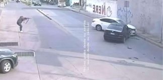 #VIDEO // Pánico en Valle de Santiago, Guanajuato: acribillan a dos hombres a plena luz del día