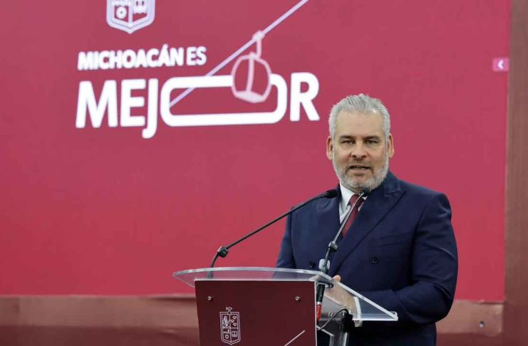 Bedolla aclara que huertas familiares de aguacate con menos de 5 hectáreas no están obligadas al Certificado Laboral