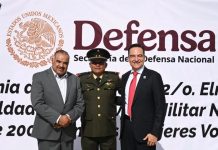 Carlos Soto participó en la clausura del Segundo Escalón 2026 del Servicio Militar Nacional El presidente municipal de Zamora, Carlos Soto, durante la ceremonia de clausura del Segundo Escalón 2026 del Servicio Militar Nacional.