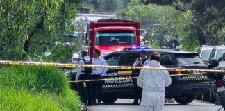 Tiroteo en avenida Cointzio deja un motociclista muerto y otro herido, en Morelia