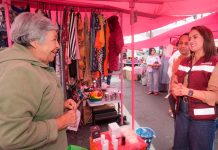 Gladyz Butanda establece contacto directo con comerciantes de Morelia