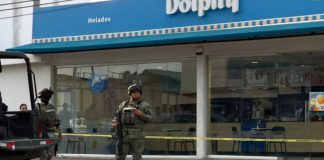 Atacan a mujer que intentó refugiarse en una heladería de Culiacán Fachada de la heladería ubicada en el bulevar Emiliano Zapata de Culiacán, Sinaloa, acordonada por autoridades tras registrarse un ataque.