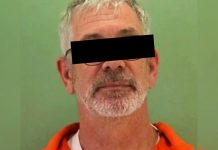 Hombre ata a su esposa a una silla para ver la NFL sin interrupciones Patrullas de la policía respondiendo a un insólito caso de violencia doméstica en Virginia, Estados Unidos.