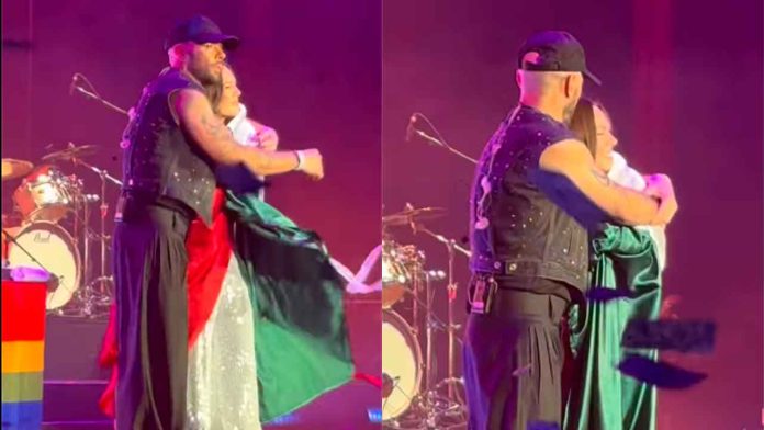 jesse-joy-abrazo-incomodo-concierto-auditorio-nacional