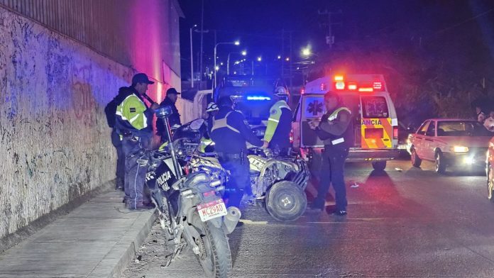 Sitio del accidente vial donde volcó una cuatrimoto sobre la avenida Michoacán de La Piedad.
