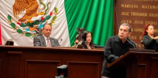 El diputado más productivo del país, Juan Carlos Barragán impulsa leyes por las mujeres