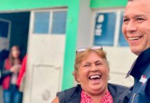 Casa por casa y mano a mano Barragán trabaja por la transformación de Morelia El diputado Juan Carlos Barragán realiza recorridos territoriales casa por casa con vecinos de las colonias de Morelia.