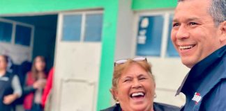 Casa por casa y mano a mano Barragán trabaja por la transformación de Morelia El diputado Juan Carlos Barragán realiza recorridos territoriales casa por casa con vecinos de las colonias de Morelia.