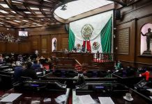 Ley de Búsqueda en Michoacán se hizo sin consulta clara, acusa Cofaddem Integrantes de colectivos de familias buscadoras en Michoacán se manifiestan contra la falta de transparencia en la Ley de Búsqueda.