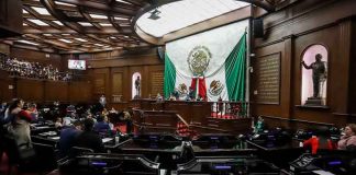 Ley de Búsqueda en Michoacán se hizo sin consulta clara, acusa Cofaddem Integrantes de colectivos de familias buscadoras en Michoacán se manifiestan contra la falta de transparencia en la Ley de Búsqueda.
