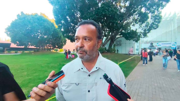 operativo-seguridad-noche-muertos-patzcuaro Elementos de diversas corporaciones de seguridad iniciando el operativo especial por la Noche de Muertos en Pátzcuaro.