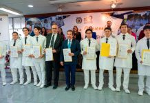 UMSNH reconoce vocación humanista de las y los médicos