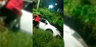 Vehículo cae a un canal de aguas negras en la Tenencia Morelos, Morelia