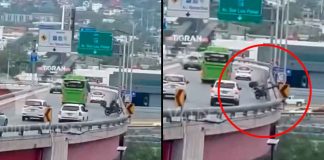 #VIDEO // Motociclista choca y cae desde puente en Monterrey