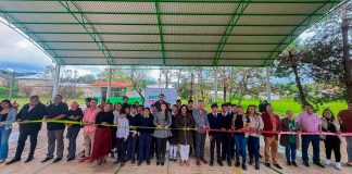 Inaugura Yohana Mendoza domo escolar en la Telesecundaria de Zatzio; refrenda Gobierno de Ario compromiso por la educación